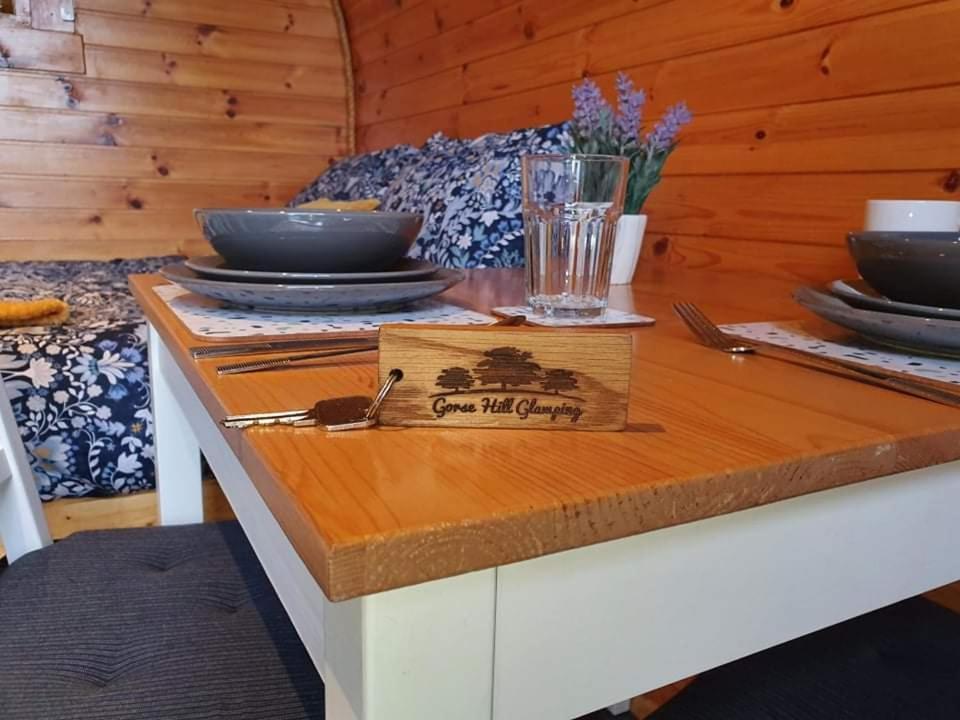 Gorse Hill Glamping Hotel Newcastle  Buitenkant foto