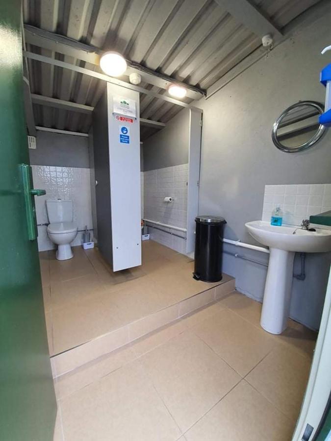 Gorse Hill Glamping Hotel Newcastle  Buitenkant foto