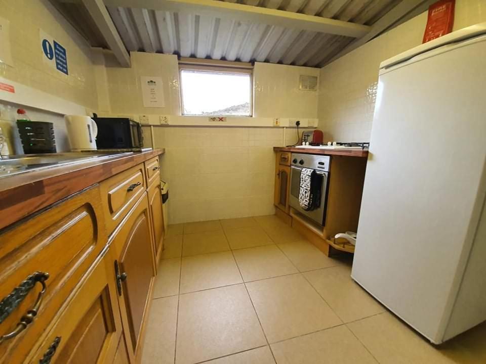 Gorse Hill Glamping Hotel Newcastle  Buitenkant foto
